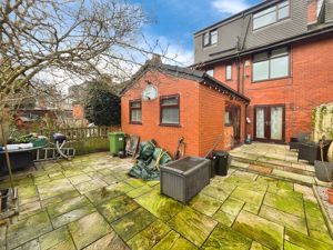 Rear- click for photo gallery